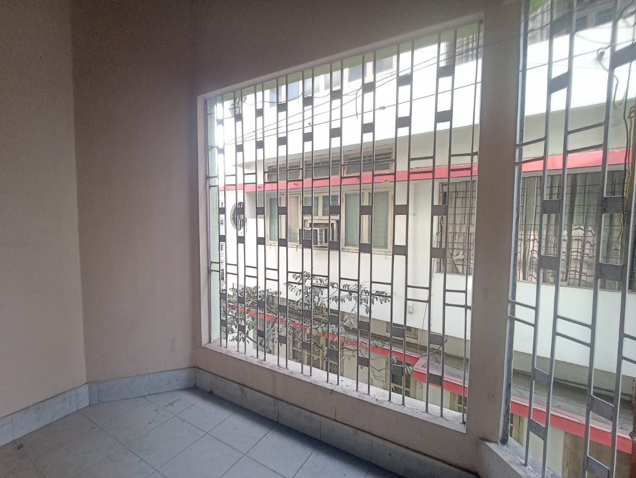 Unfurnished 2bhk in Bamunimaidan, Guwahati, Assam, India for Rent